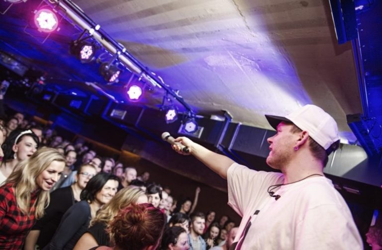 Hudební klub Stoun jede na plné pecky