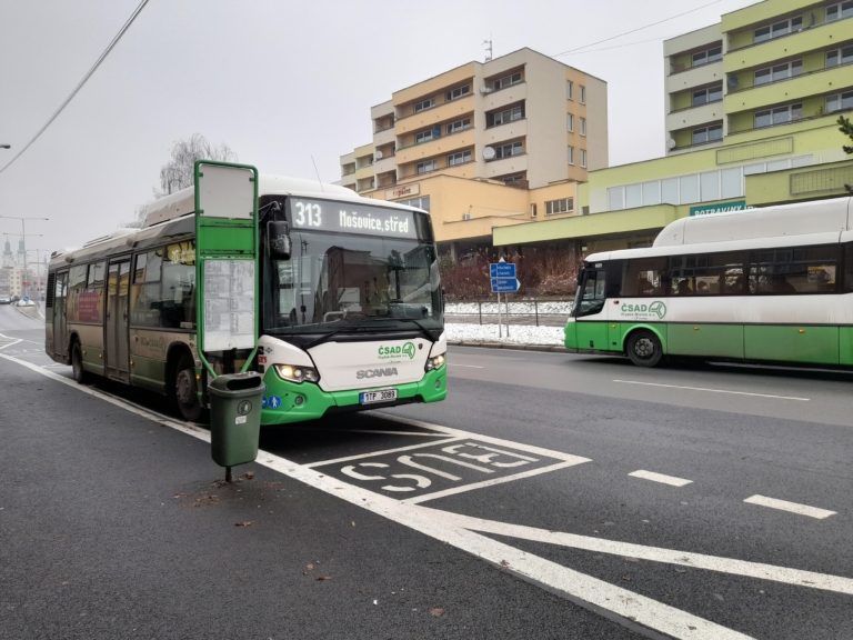 LIDÉ PŘIPOMÍNKOVALI NOVÉ JÍZDNÍ ŘÁDY, PLATÍ OD NEDĚLE