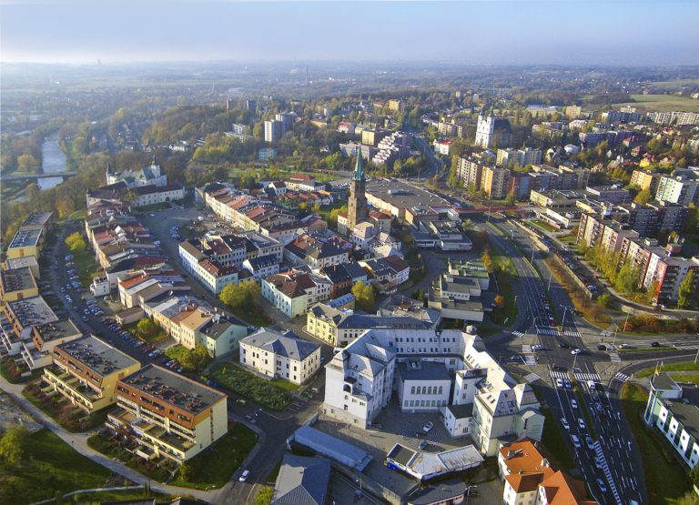 LIDÉ VYBEROU LOKALITU, MĚSTO JI NECHÁ ZVELEBIT