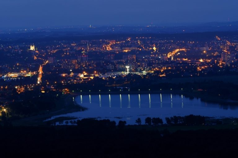 FRÝDEK-MÍSTEK SE PŘIPOJÍ K HODINĚ ZEMĚ