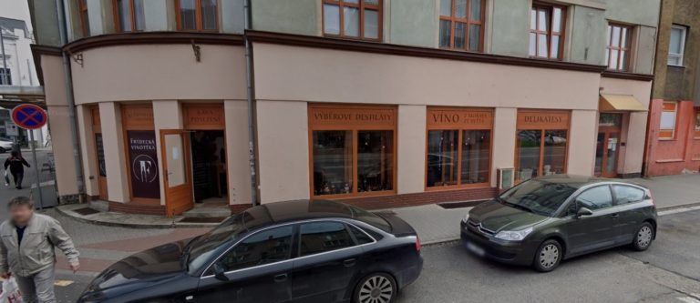 Nabídka nebytových prostor k pronájmu v I.NP objektu č.p. 647, ul. Kostikovo náměstí