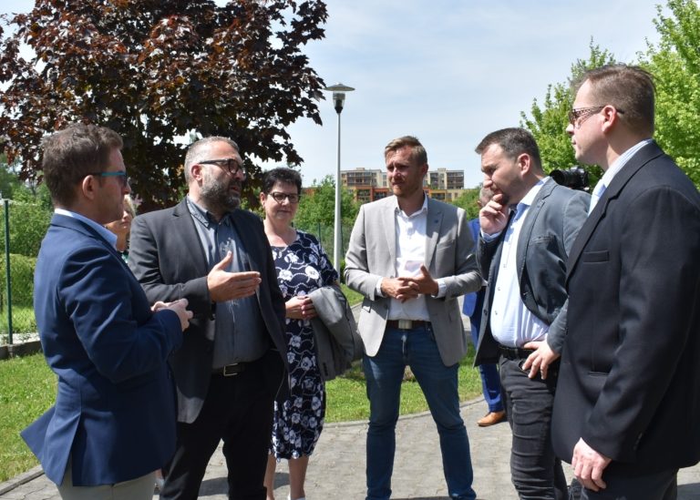 MINISTR JUREČKA OCENIL KVALITU HOSPICU