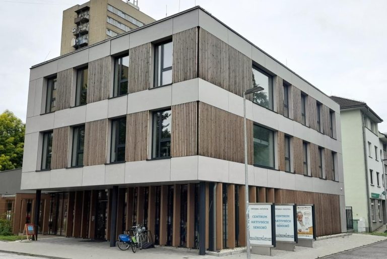 MĚSTO ROZŠIŘUJE SLUŽBY CENTRA AKTIVNÍCH SENIORŮ
