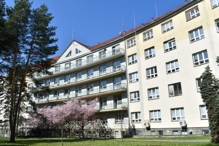 PETICE PRODLOUŽENA: FRÝDEK-MÍSTEK DÁL USILUJE O OBNOVU DĚTSKÉHO ODDĚLENÍ