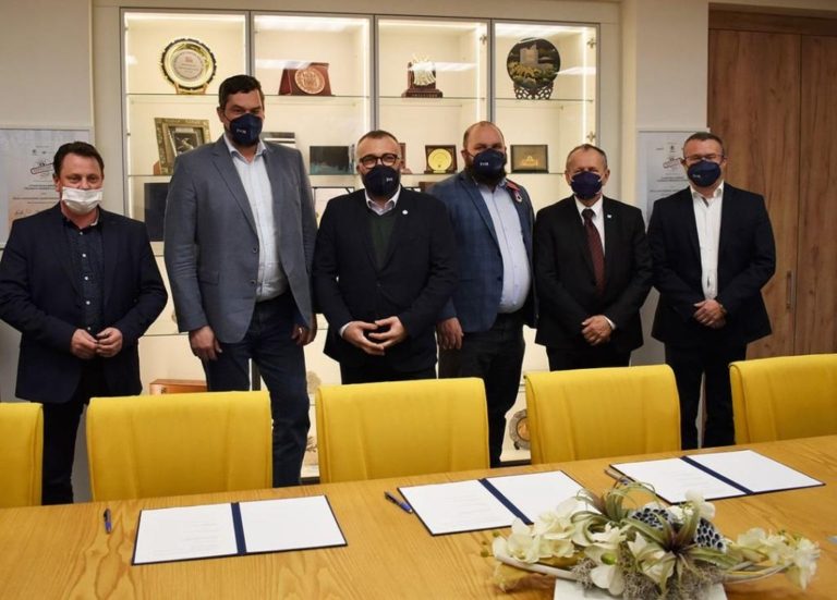 JAK SNÍŽIT CENY ENERGIÍ? MĚSTO FRÝDEK-MÍSTEK SÁZÍ NA RECYKLACI PLASTŮ