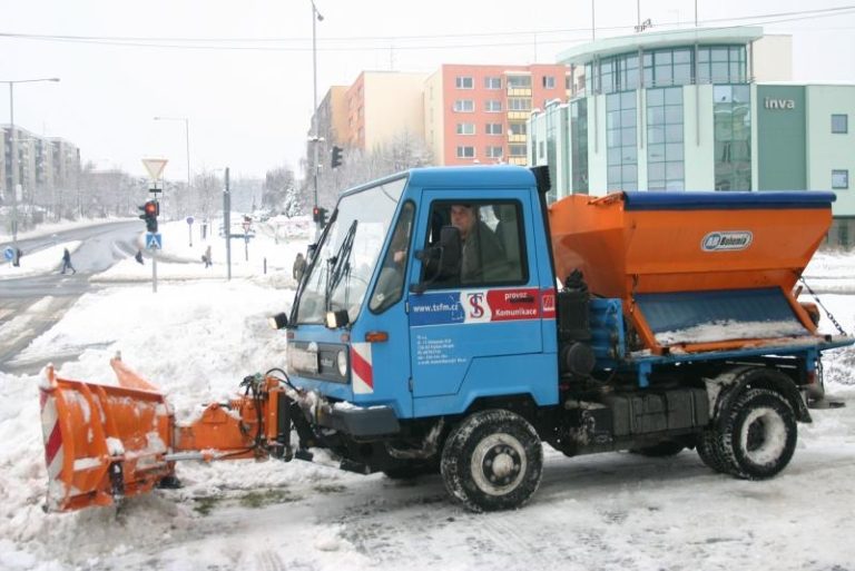 Mimořádné odklízení sněhu z parkovišť