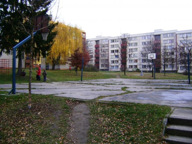 Nové dětské hřiště ul. Rokycanova (Škarabelova)