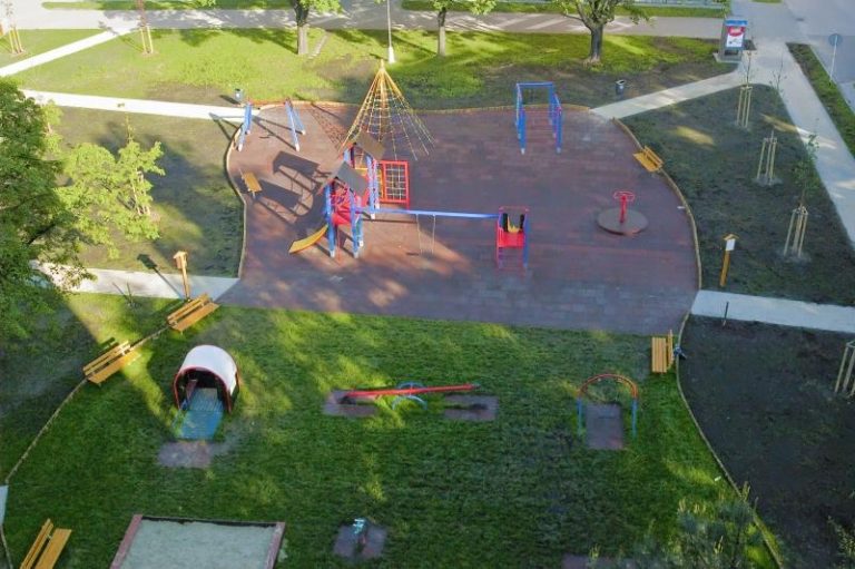 Rekonstrukce dětského hřiště, ul. Komenského, Frýdek-Místek