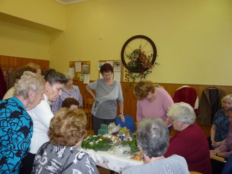 Předvánoční dílny na Klubech důchodců staturtárního města Frýdek-Místek