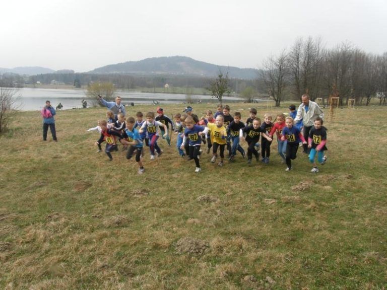 Dvě stovky běžců na Olešné