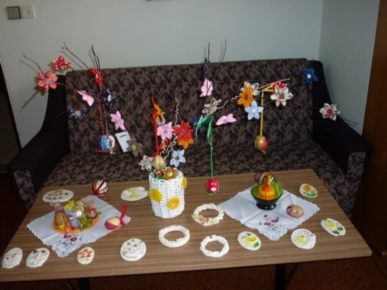 Senioři v Klubech důchodců statutárního města Frýdek-Místek se sami aktivně zapojili do velikonočních dílen