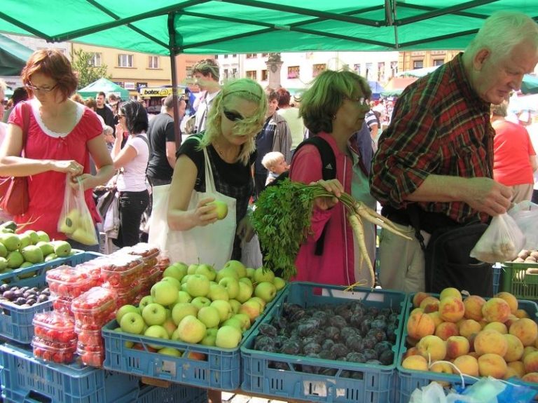 Další farmářské trhy už ve čtvrtek – nabídnou biovíno a burčák