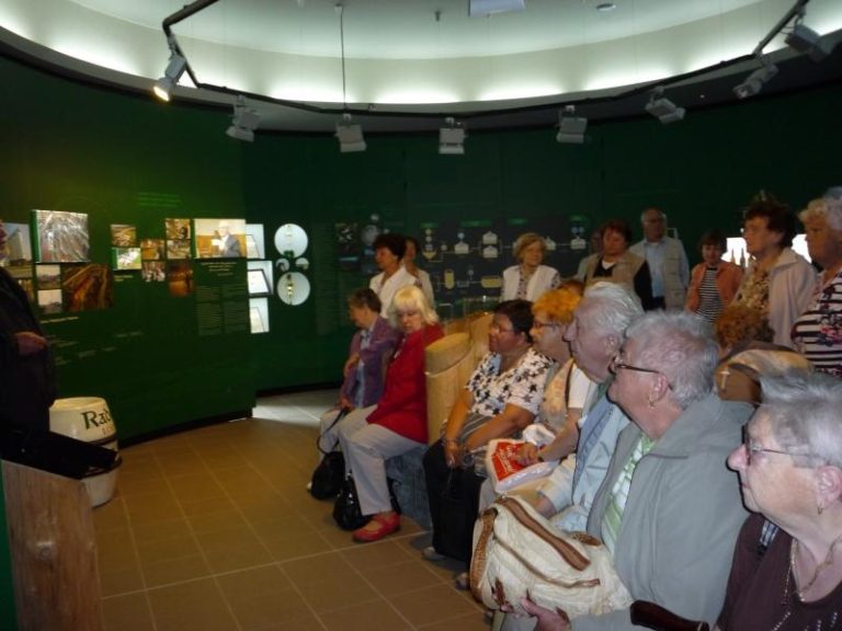 Senioři z řad Klubů důchodců statutárního města Frýdek-Místek využívali možnosti zúčastnit se exkurzí v Nošovicích