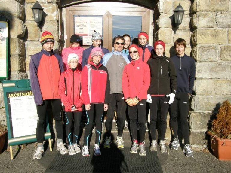 Běžci Slezanu na soustředění na Pustevnách