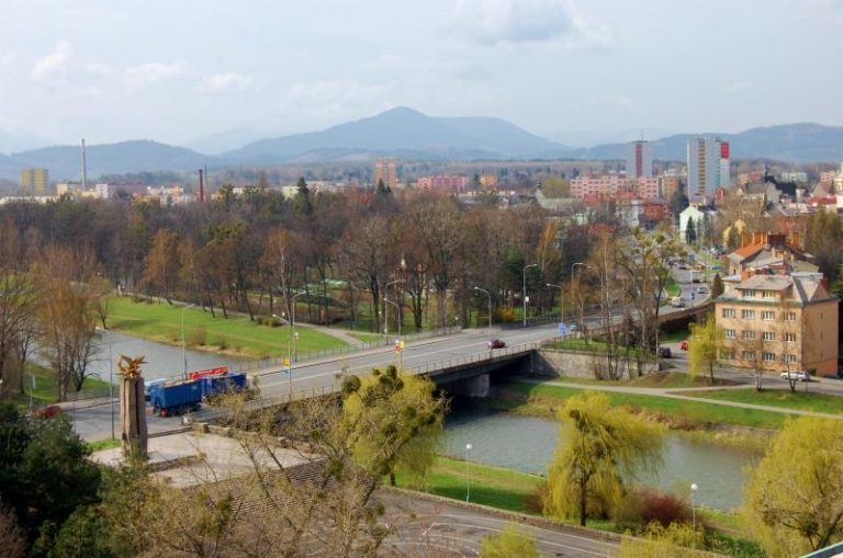 Krajský úřad omezí dopravu na estakádě a u OBI Marketu