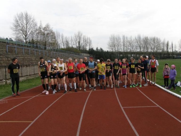 Trojka TiSu otevřela sezónu na dráze