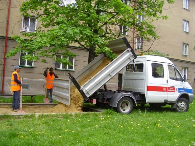 Pískoviště mají nový písek