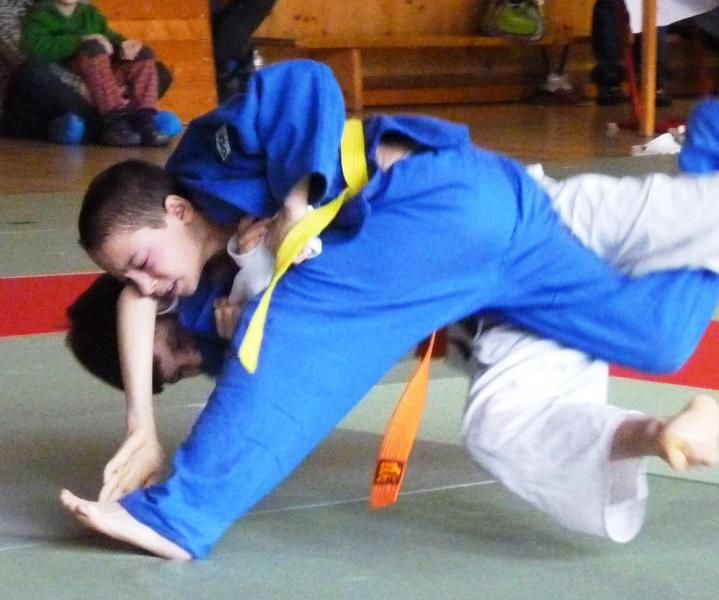 Historický úspěch judistú SK Judo Frýdek-Místek na krajském přeboru žáků a žaček.