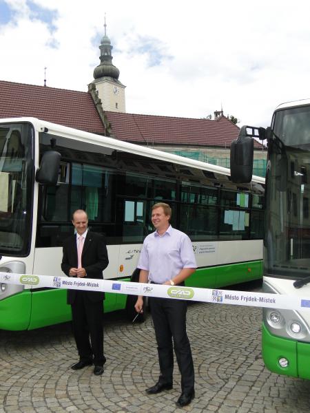 Dva nové autobusy na linkách MHD