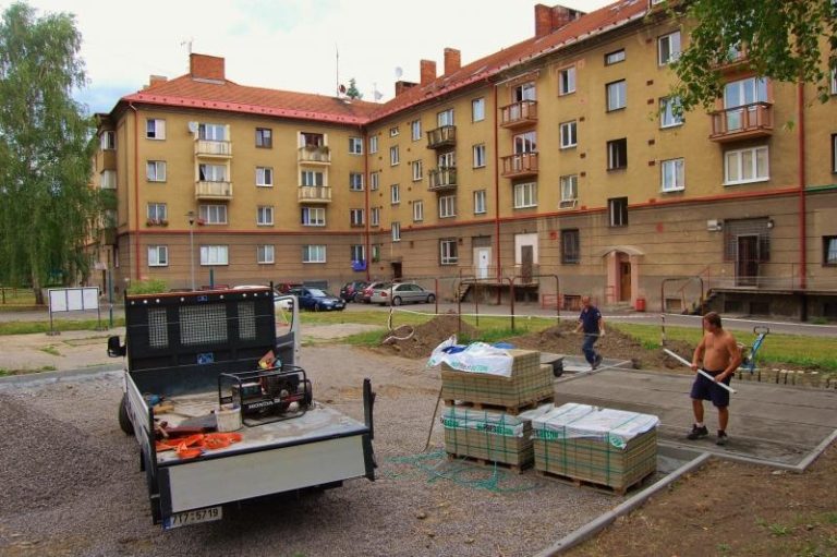 Ve městě vzniká další dětské hřiště