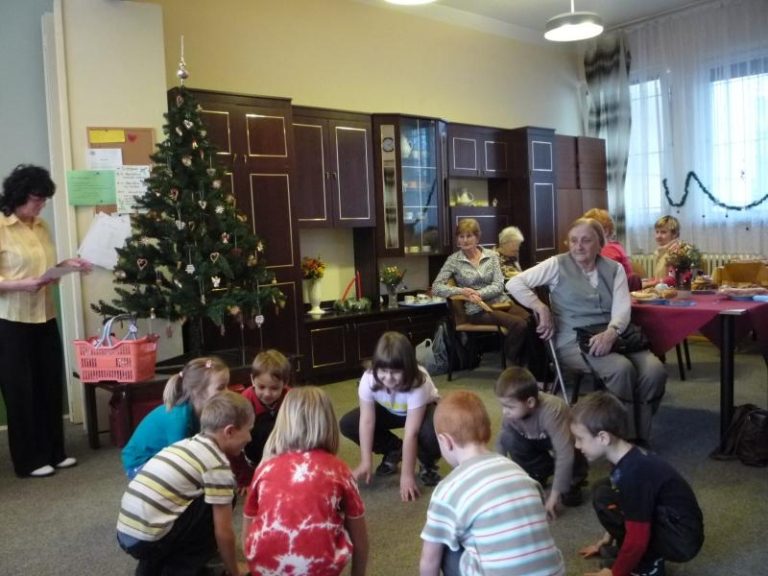 Ohlédnutí za předvánočním shonem  na Klubech důchodců statutárního města