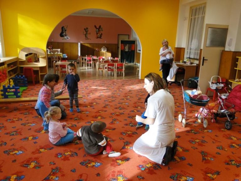 Provoz mateřských škol v době hlavních prázdnin 2013