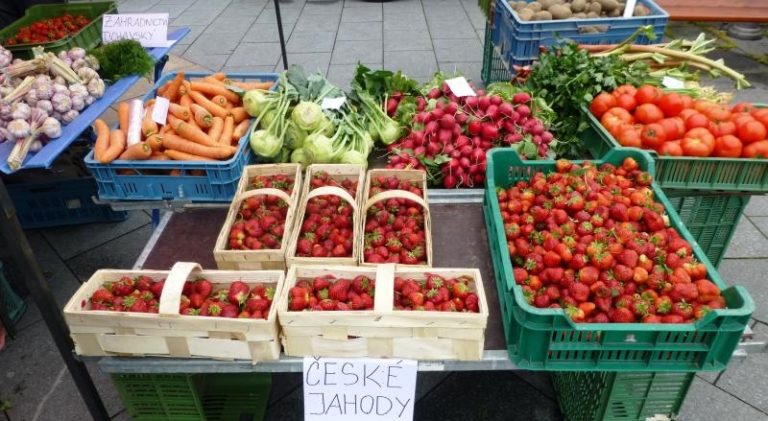 Ve čtvrtek opět farmářské trhy na náměstí