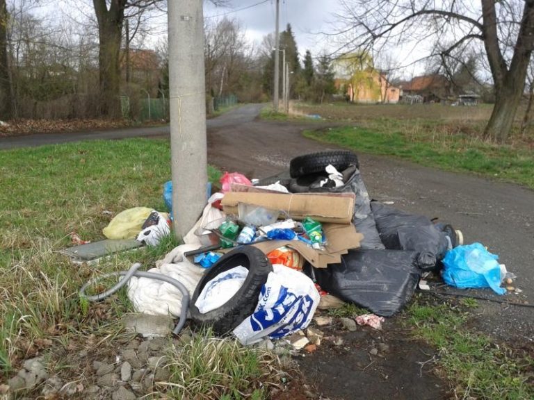 7,09 t odpadu zlikvidováno v měsíci březnu 2014 z černých skládek