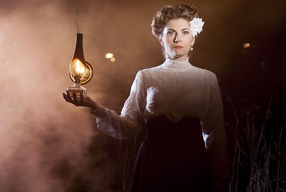 Divadlo: Petrolejové lampy