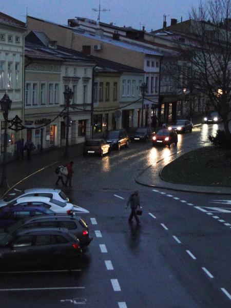 Technické služby solí silnice i chodníky