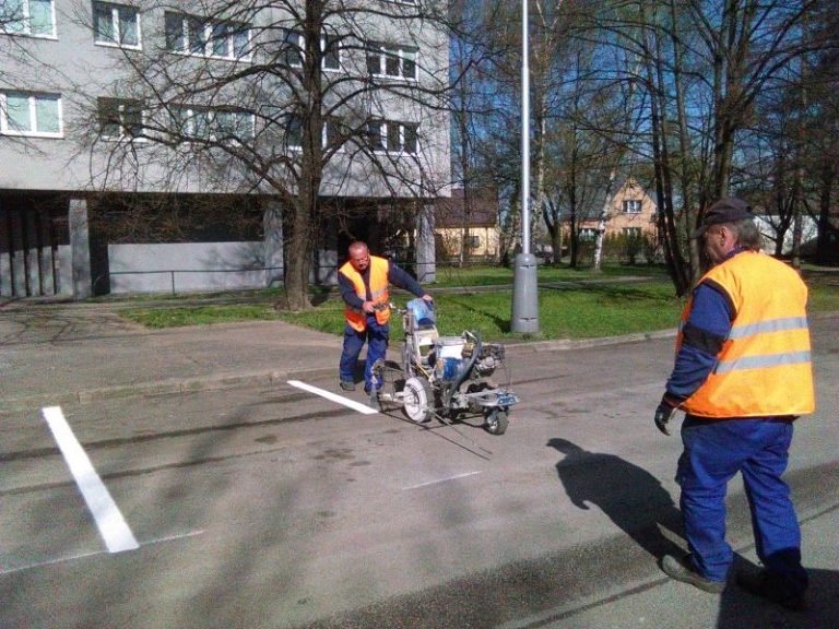 Vyznačení parkovacích stání je omezeno místem