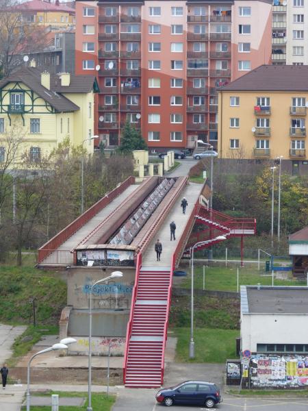Oprava lávky na Sadové začala