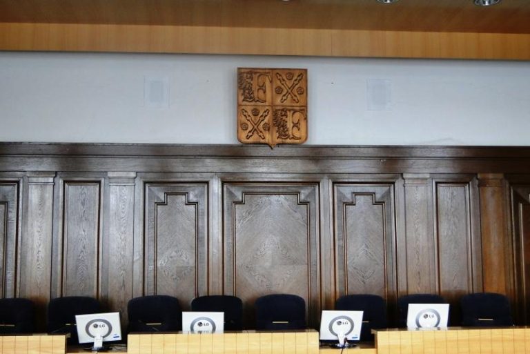 Znaky města v zasedacích místnostech magistrátu jsou nyní reprezentativnější
