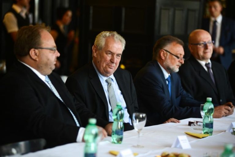 Za obchvat zabojuje i prezident