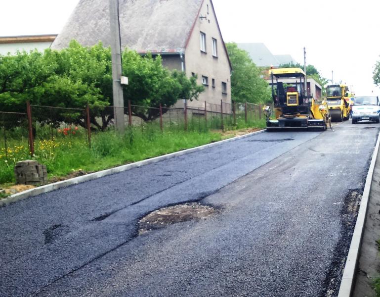 Technické služby opravují výtluky