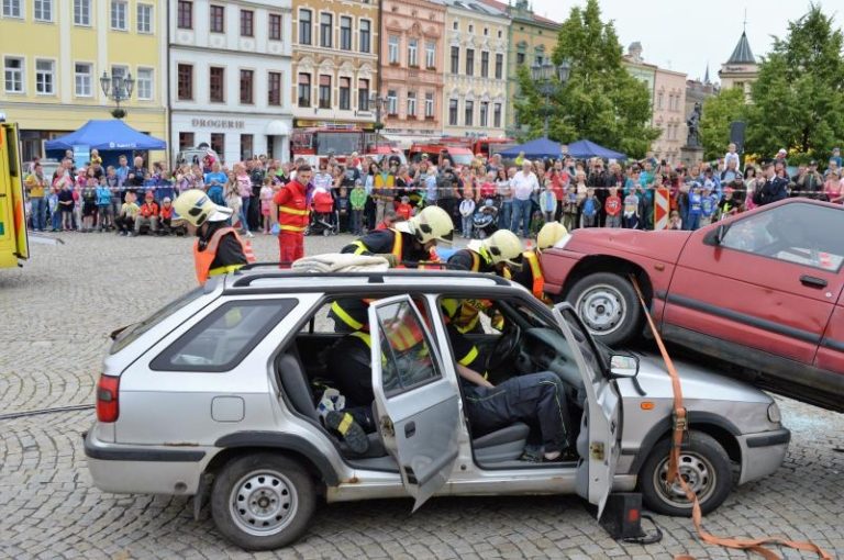 Den s integrovaným záchranným systémem přinesl na frýdecké náměstí zábavu i poučení