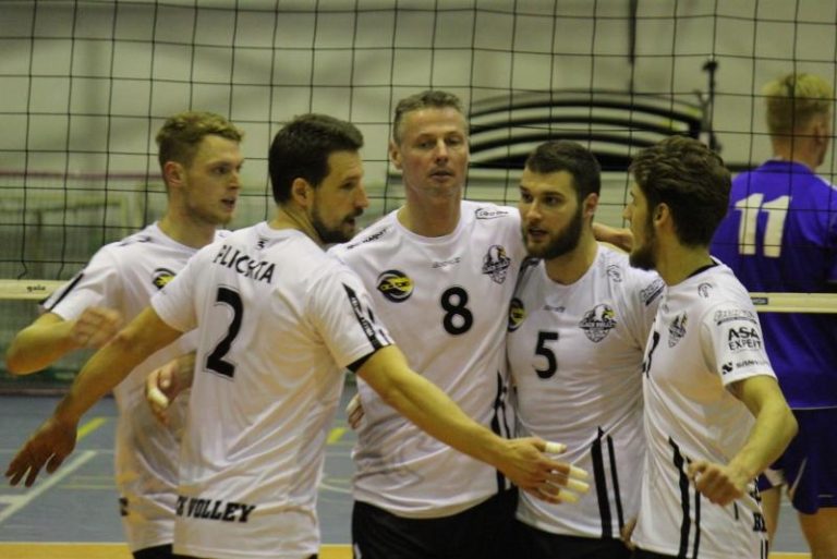 Muži Black Volley Beskydy na jihu Moravy opět bodovali