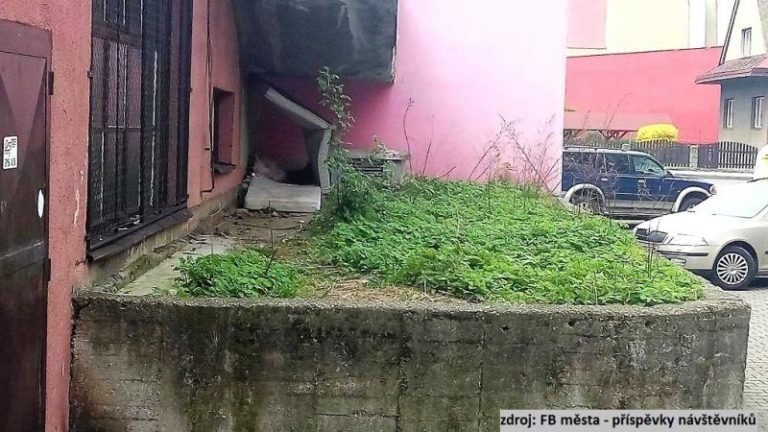 Obyvatelům i městu vadí „brlohy“