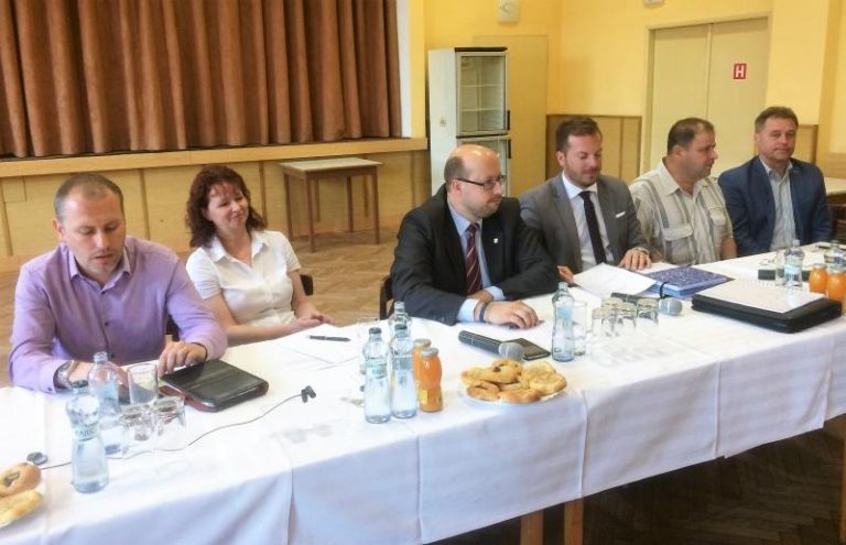 Také Zelinkovicím a Lysůvkám bude rozšířena kanalizační síť