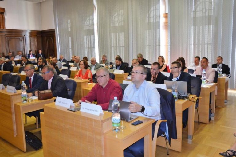 Hladký průběh zastupitelstva