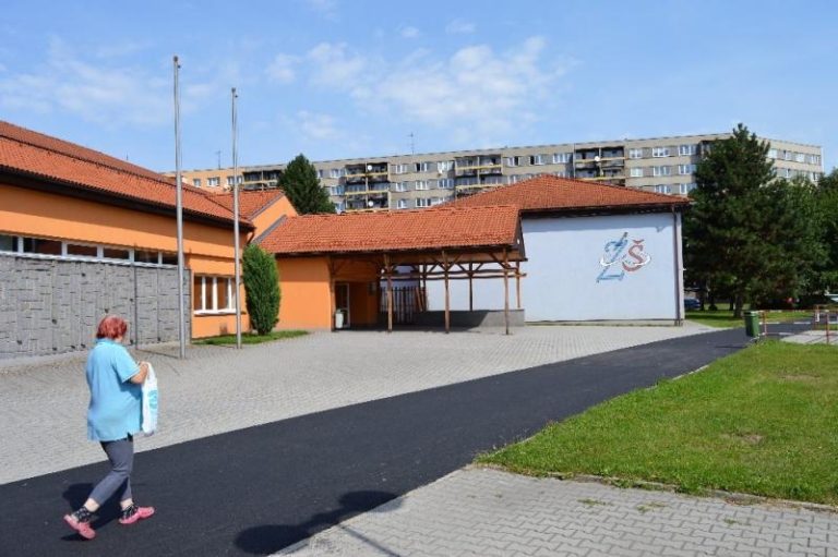 Město opraví další chodníky