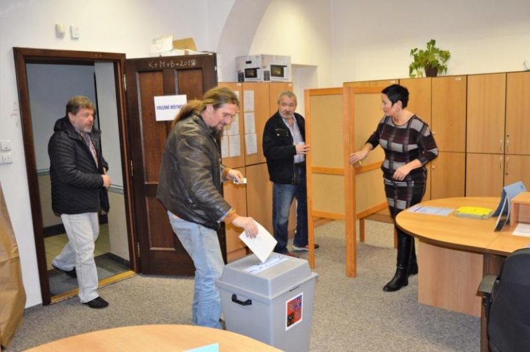 Prezidentské volby začaly