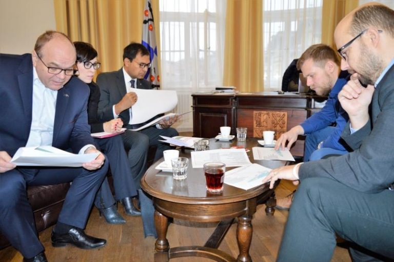 O brownfieldu Arceloru se stále jedná