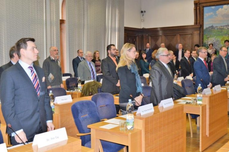 Nabytí minimotorestu prošlo až napodruhé