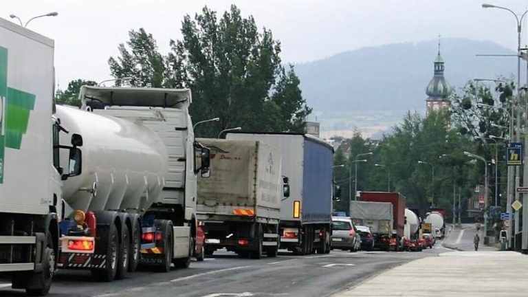 DOPRAVA: O víkendu se bude pracovat na mostě u Frýdy