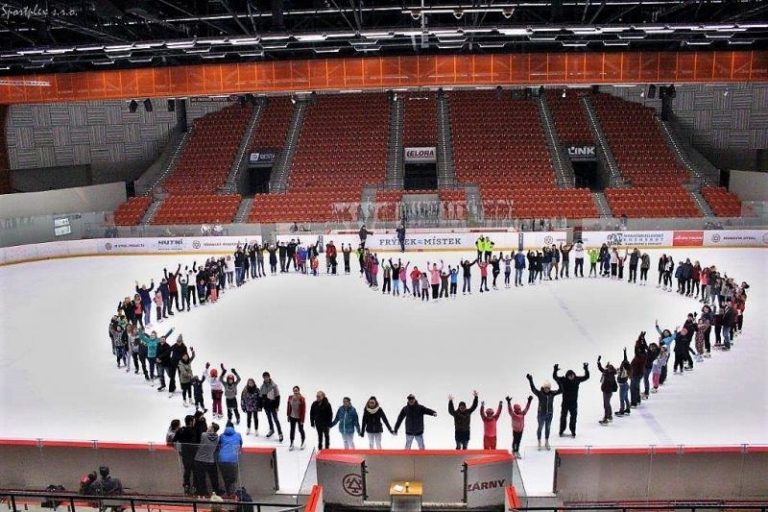 Hala Polárka zahajuje bruslařskou sezónu