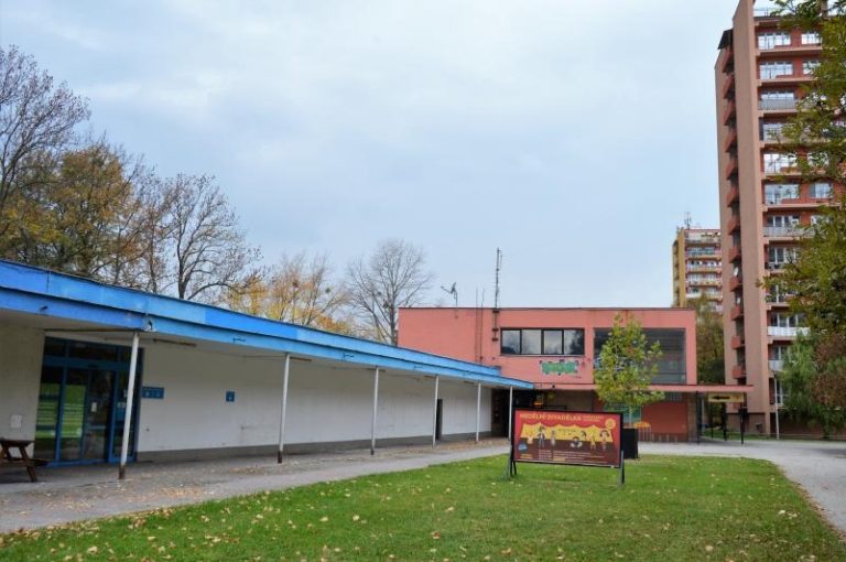 Město jednalo o zachování prodejny Albert, která v létě vyhořela