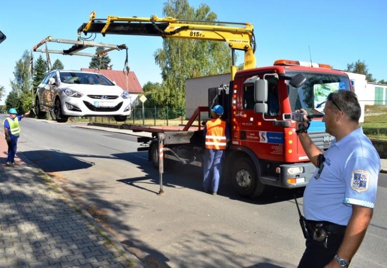 Co je a co není autovrak? Kdy může nechat město auto odtáhnout?