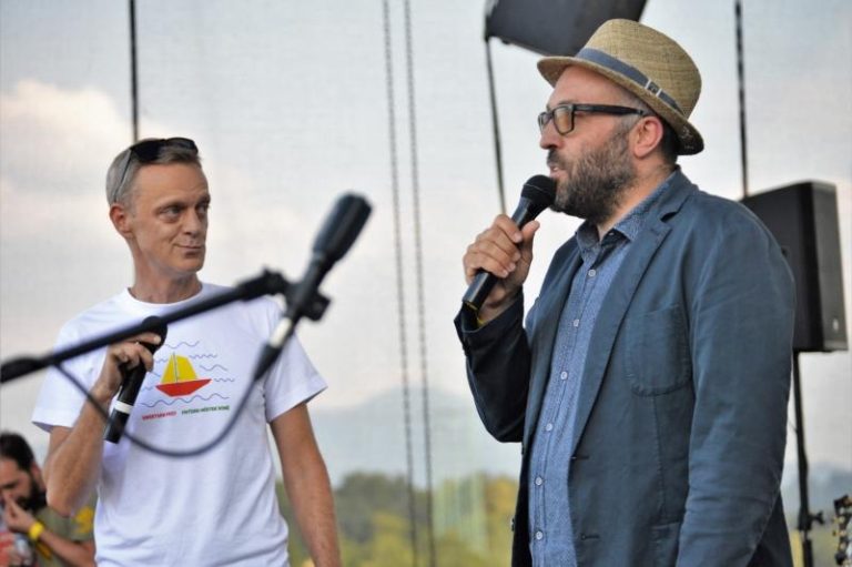 Účelově vytvořená kampaň o (ne)podpoře festivalu Sweetsen fest