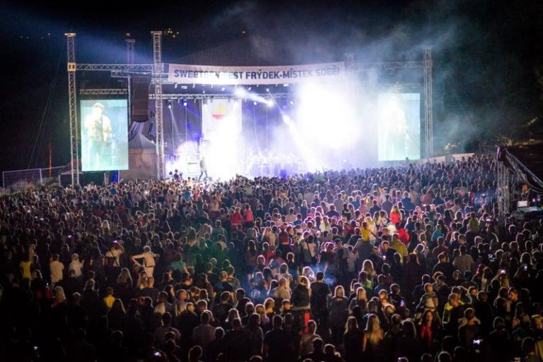Začíná již 16. benefiční Sweetsen Fest